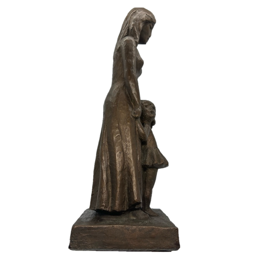 Vintage Leonardo Art Works Inc. Sculpture of Woman With Child 1967 Plaster 12" - Picture 4 of 5